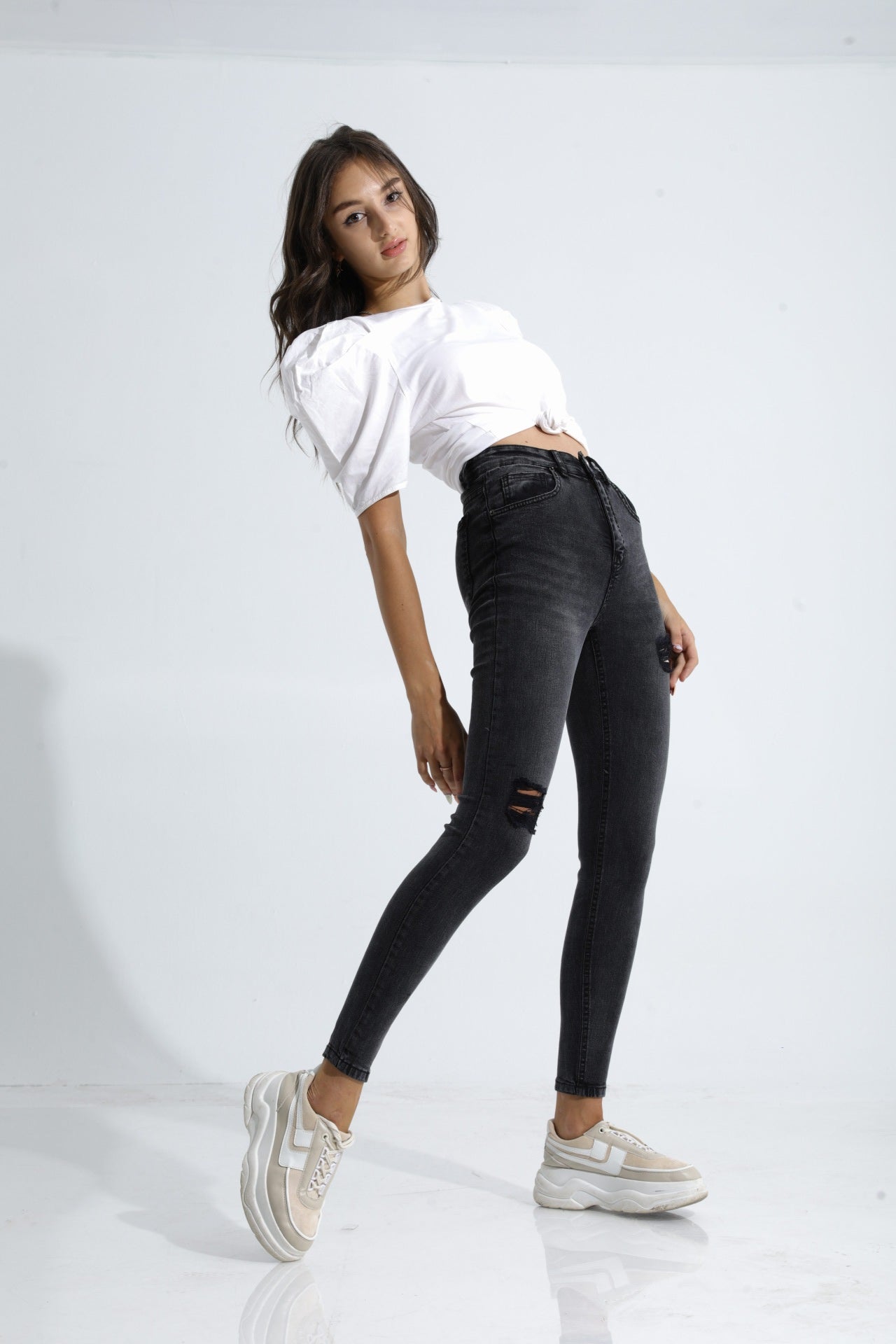 Black Ripped Yulia skinny jeans